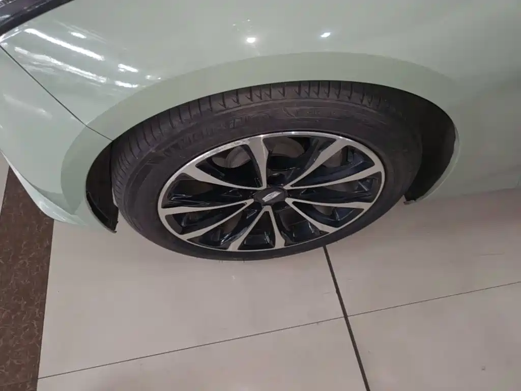 Cadillac CT5 — миниатюра 23