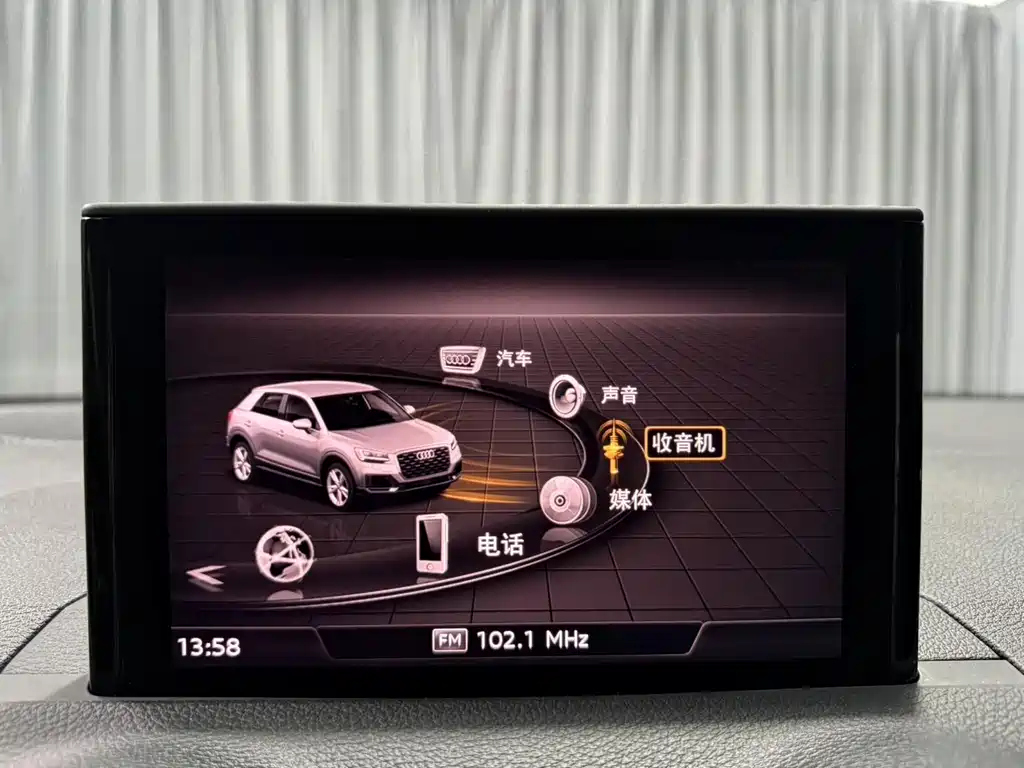 Audi Q2L — миниатюра 16