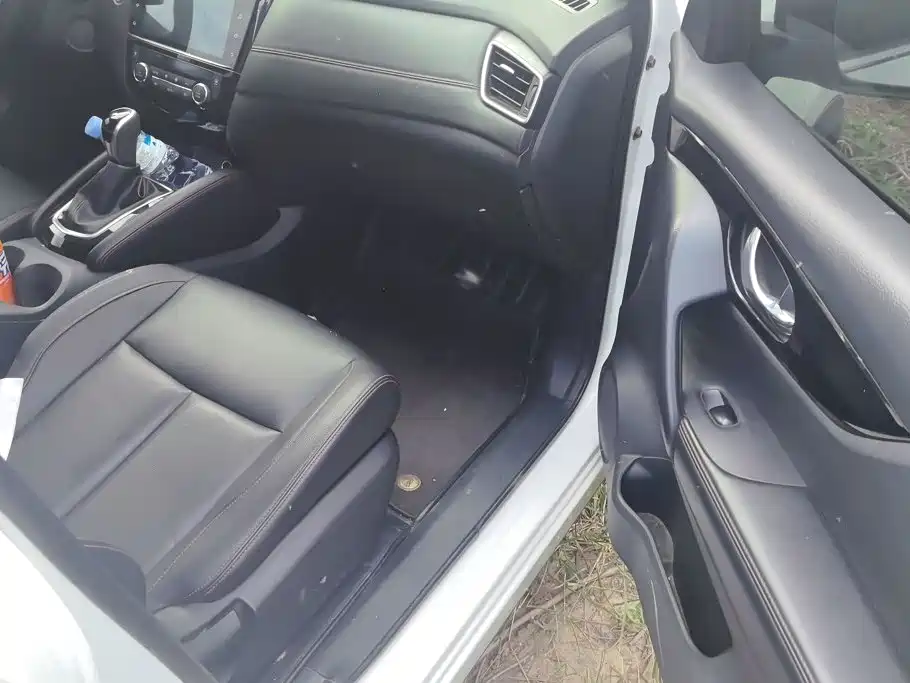 Nissan Qashqai — миниатюра 8