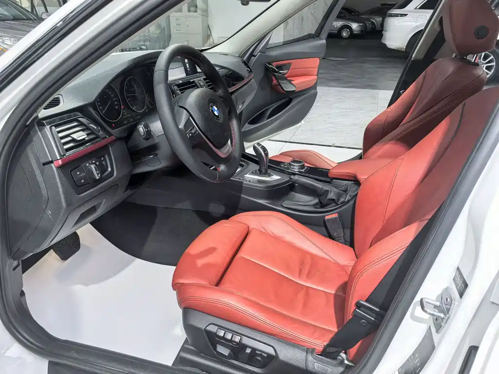 BMW 3 Series — миниатюра 6