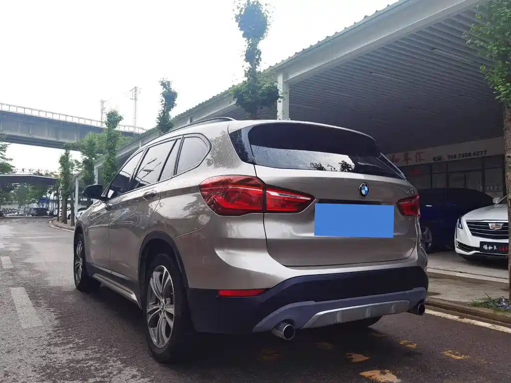 BMW X1 — миниатюра 13