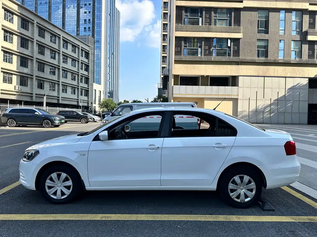 Volkswagen Jetta — миниатюра 9