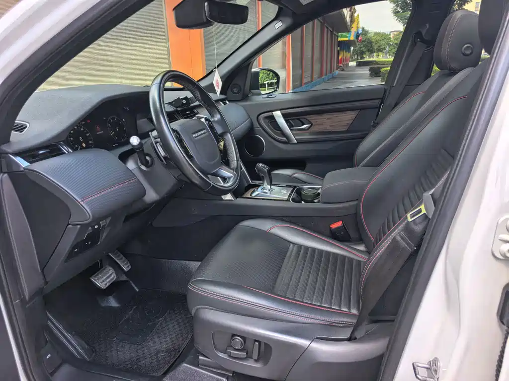 Land Rover Discovery Sport — миниатюра 8
