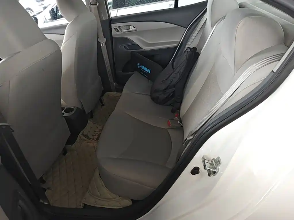 Chevrolet Sail — миниатюра 17