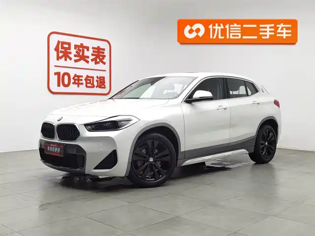 BMW  X2