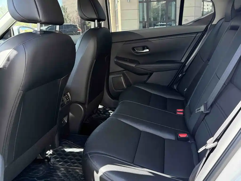 Nissan Sylphy — миниатюра 6