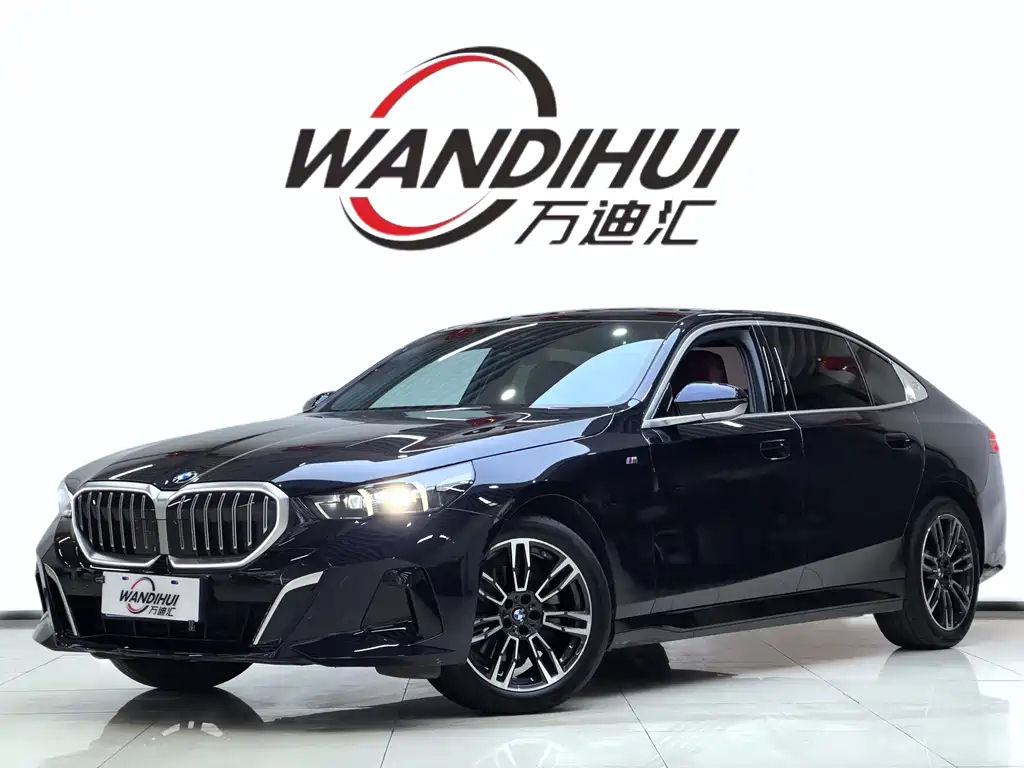BMW 5 Series 2024