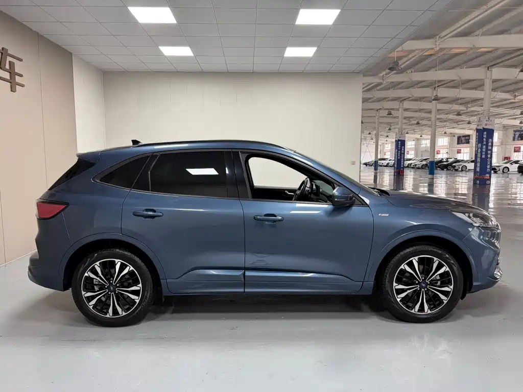 Ford Escape 2020 EcoBoost 245 ST-LINE