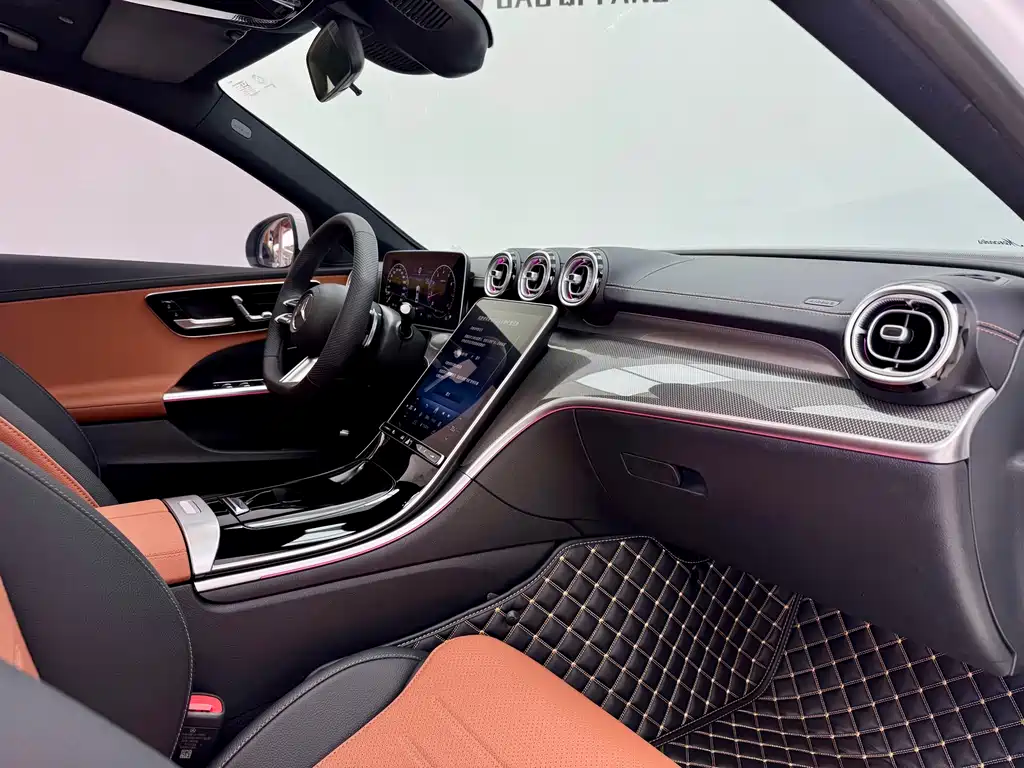 Mercedes-Benz C-Class — миниатюра 15