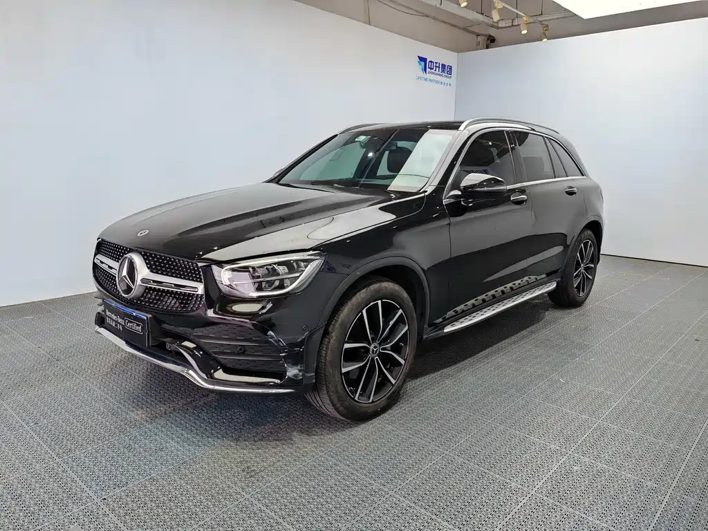 Купить Mercedes-Benz GLC