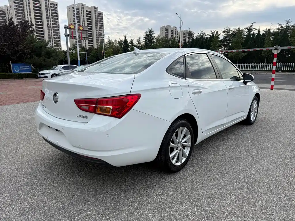 Buick Verano — миниатюра 4