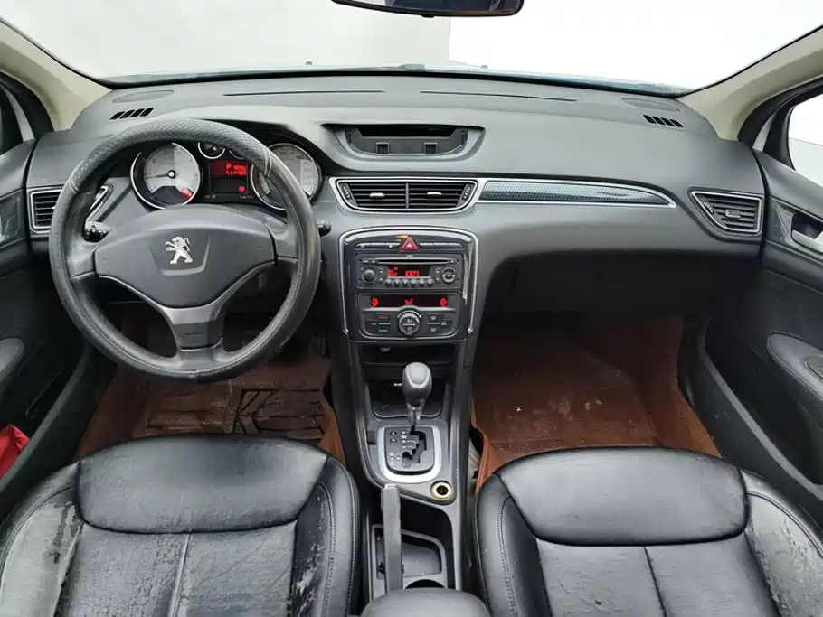 Peugeot 308 — миниатюра 12