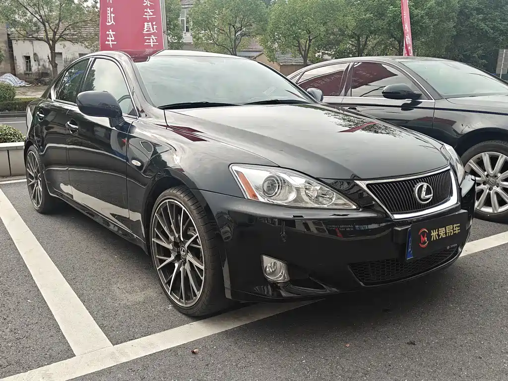 Lexus IS — миниатюра 3
