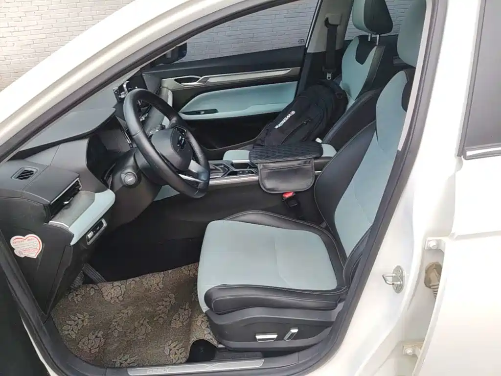 Geely Emgrand L — миниатюра 15