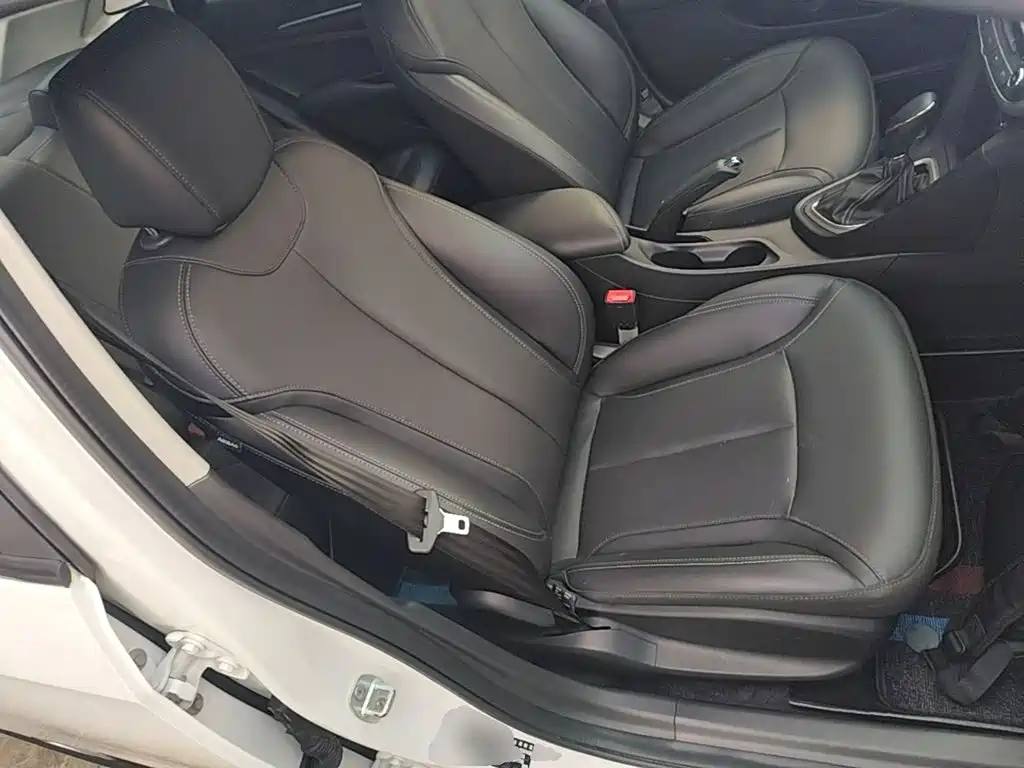 Buick Excelle — миниатюра 25