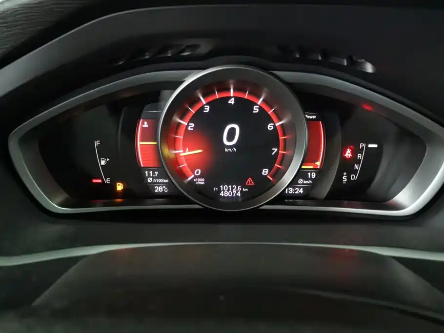 Volvo V40 — миниатюра 14