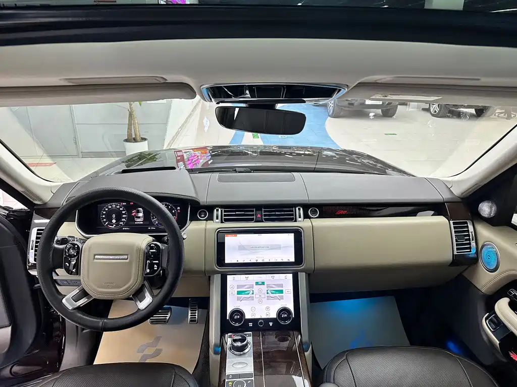 Land Rover Range Rover — миниатюра 13