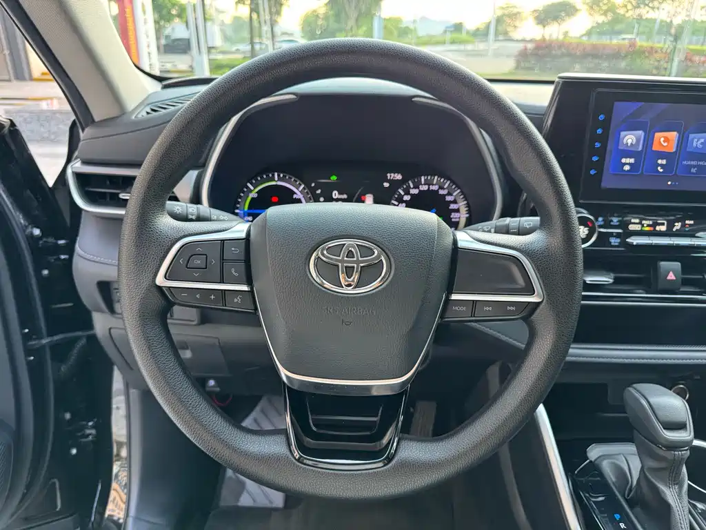 Toyota Highlander — миниатюра 6