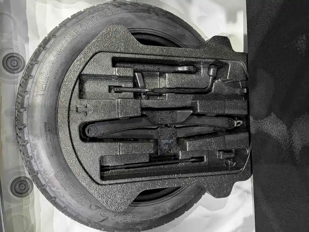 GEELY AUTOMOBILE BINYUE