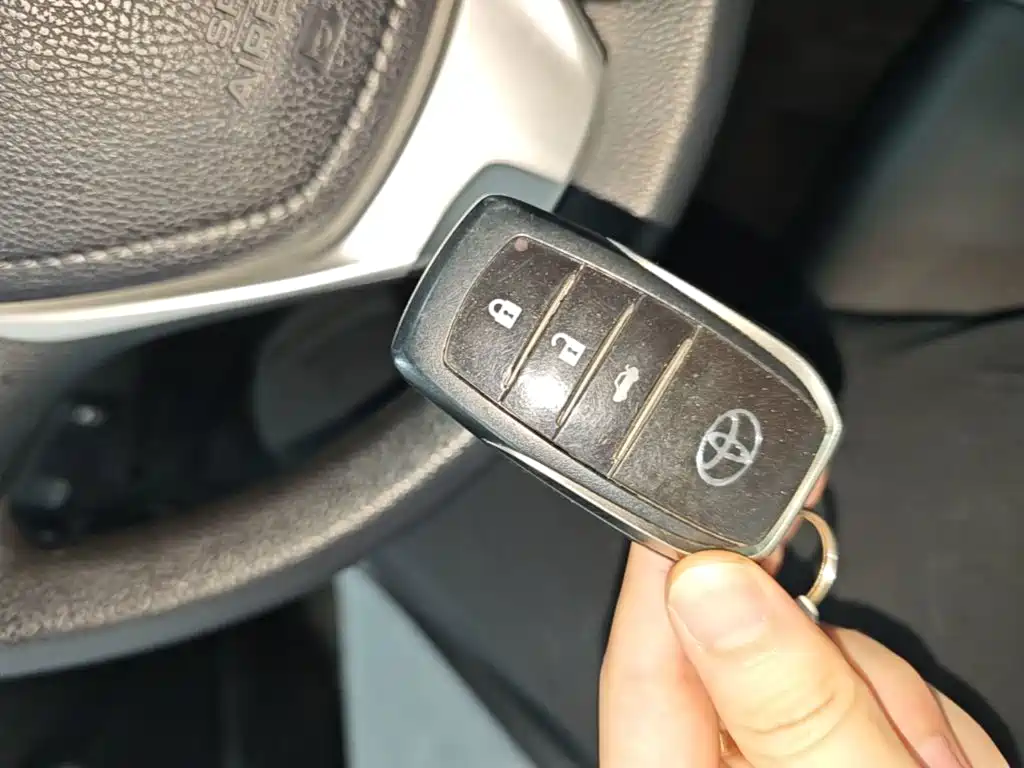 Toyota Corolla — миниатюра 9
