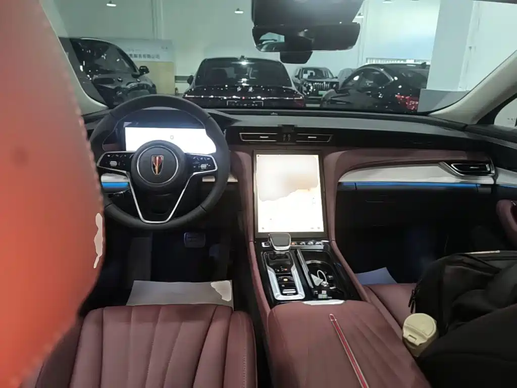 Hongqi Hongqi H5 — миниатюра 10