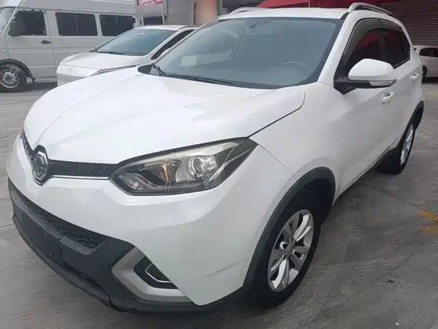 2016 MG ZS