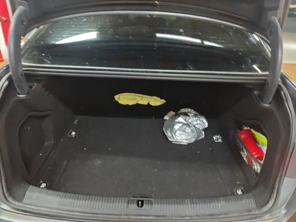 Audi A4L — миниатюра 8