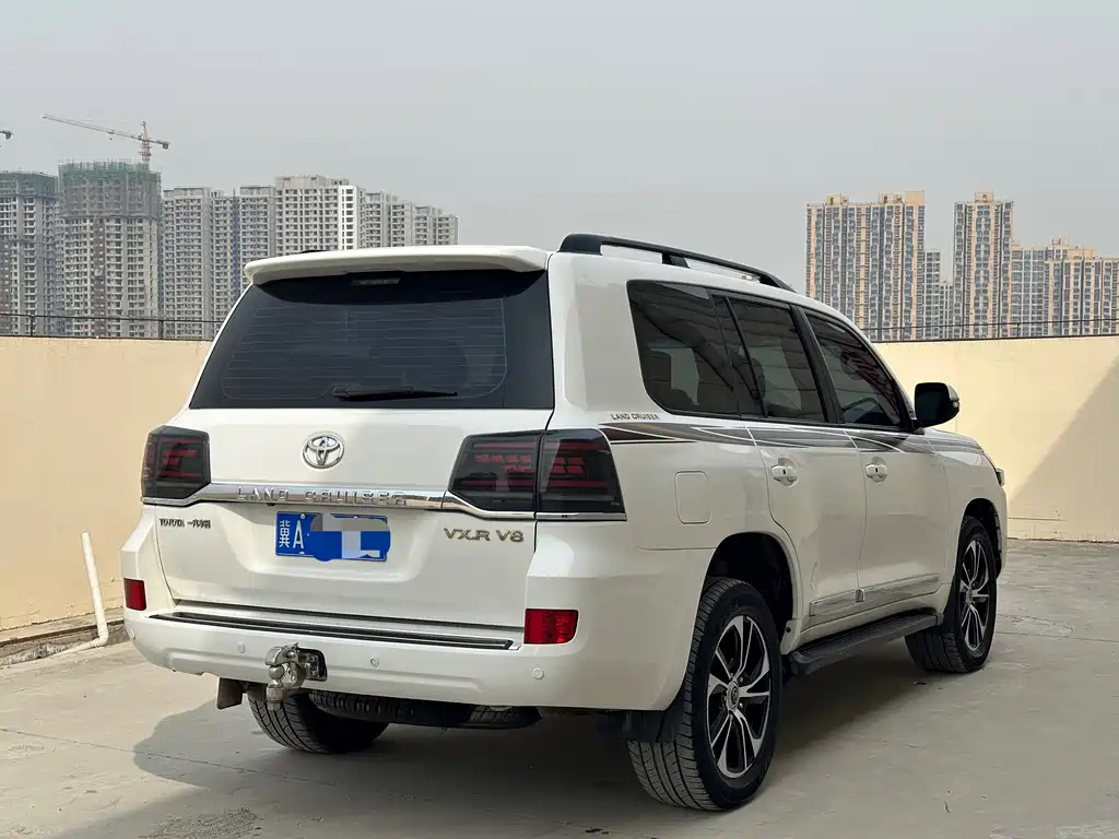 Toyota Land Cruiser — миниатюра 14