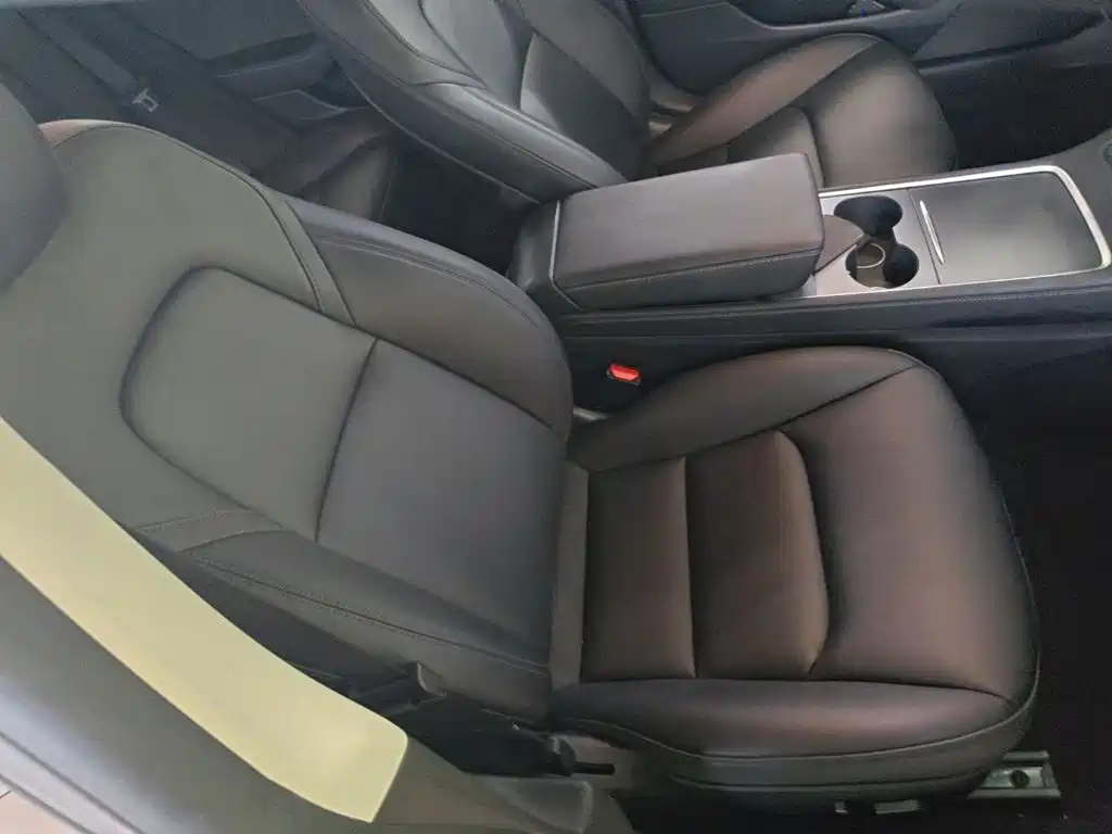 Tesla Model 3 — миниатюра 25
