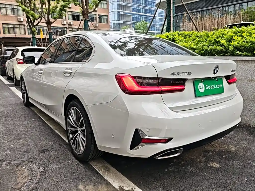 BMW 3 Series — миниатюра 5