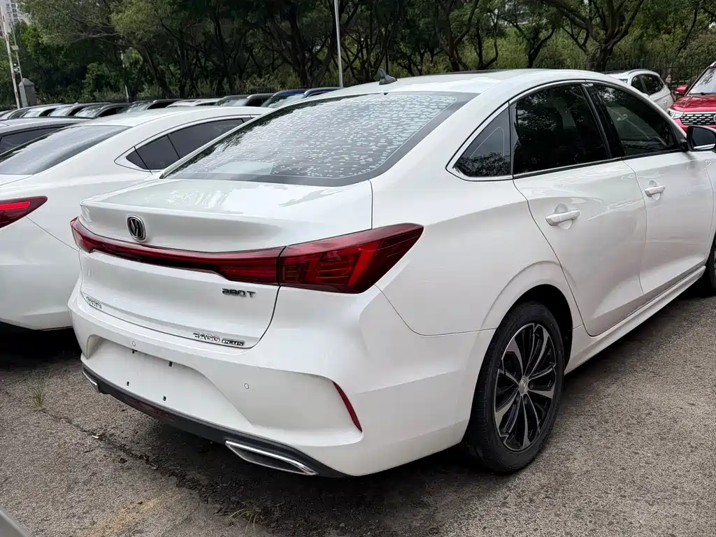 Changan Eado — миниатюра 14