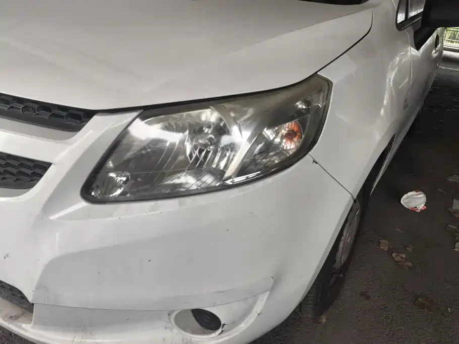 Chevrolet Sail — миниатюра 5