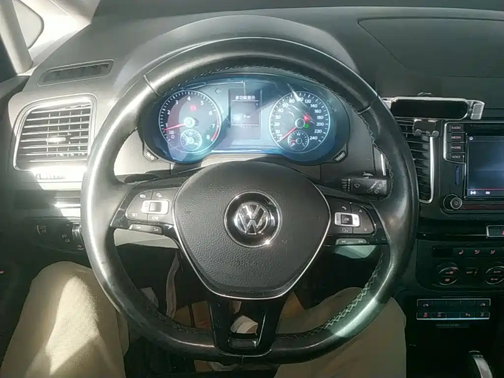 Volkswagen Sharan — миниатюра 11