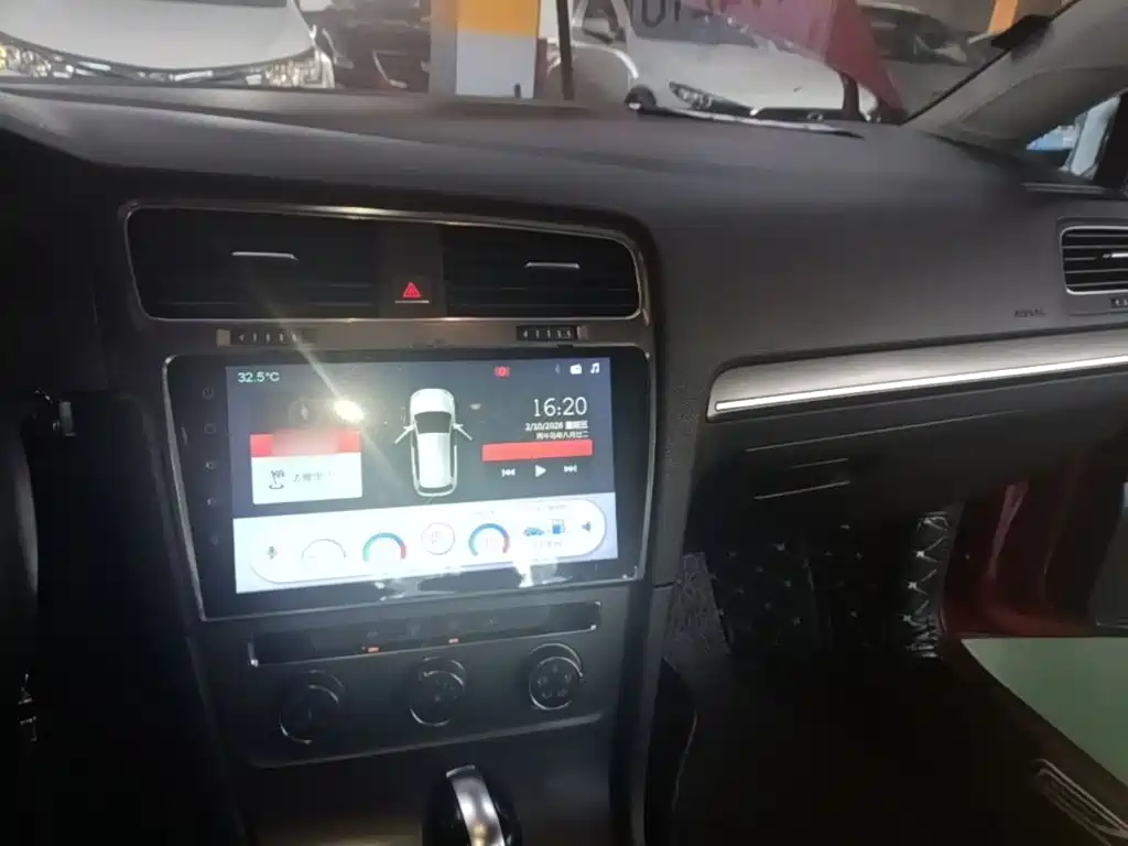 Volkswagen Golf — миниатюра 10