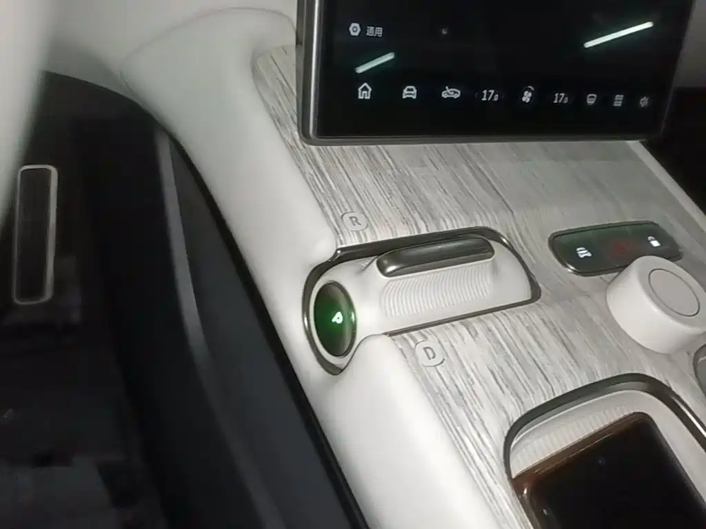 NIO ET7 — миниатюра 14