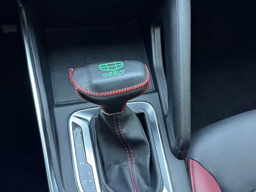 Geely Vision X3 — миниатюра 9