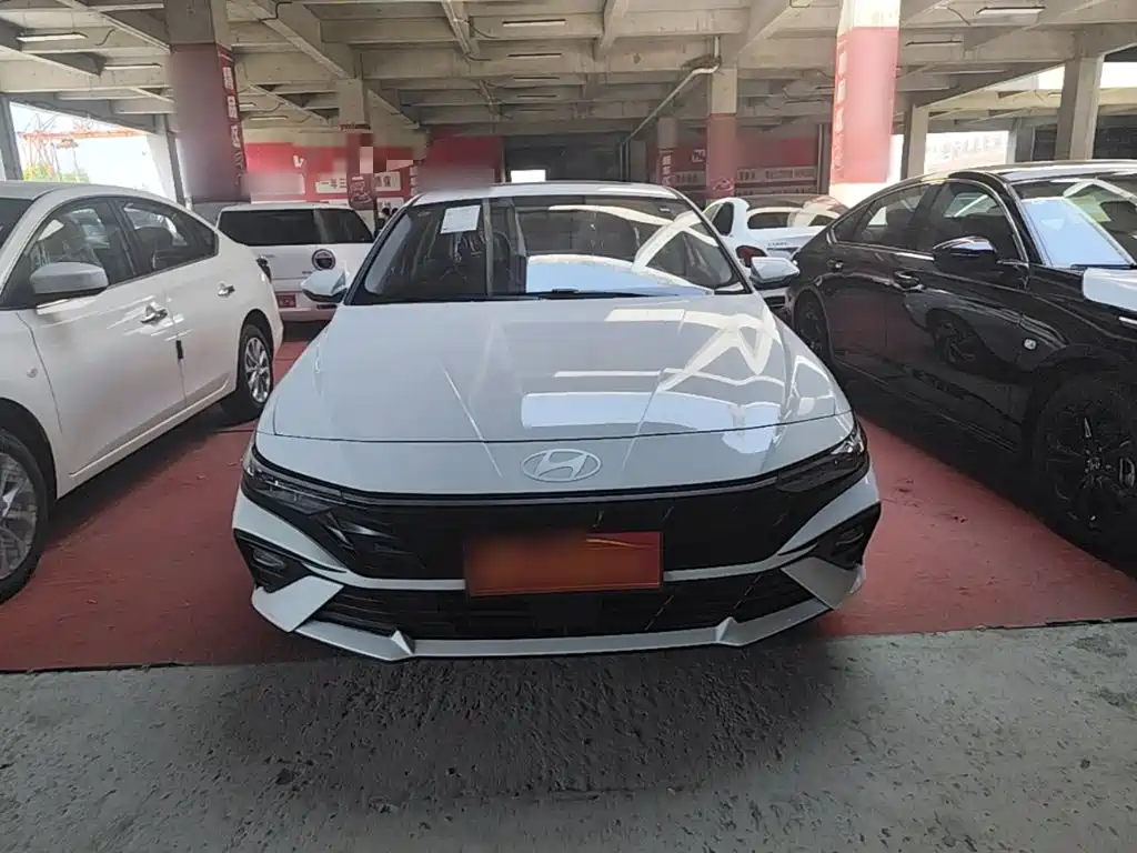 Hyundai Elantra 2023 1.5L CVT GLX Elite