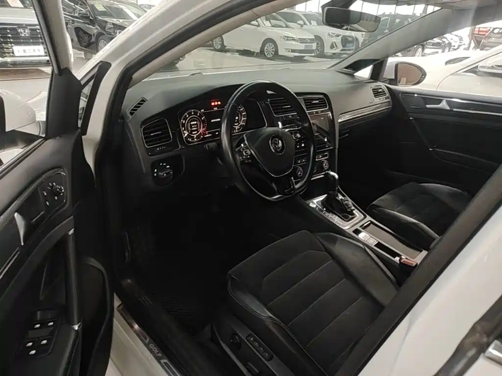 Volkswagen Golf — миниатюра 15