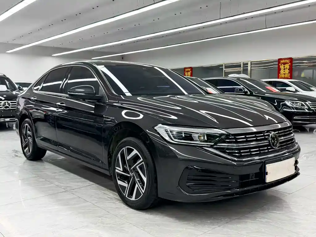 Volkswagen Sagitar — миниатюра 3