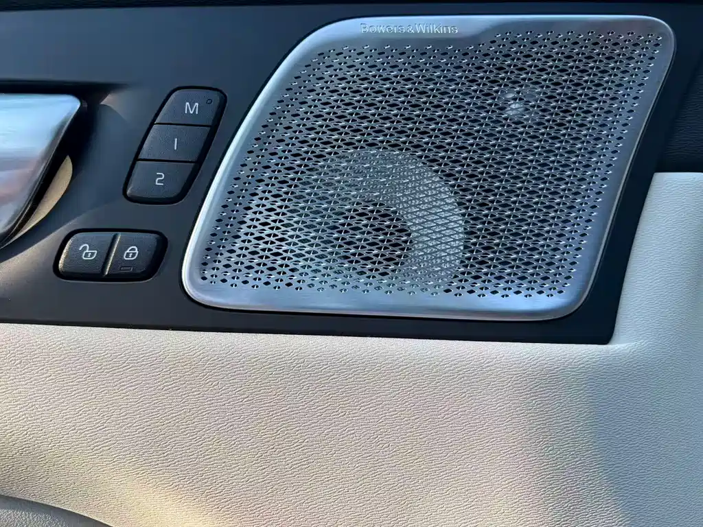 Volvo XC60 — миниатюра 9