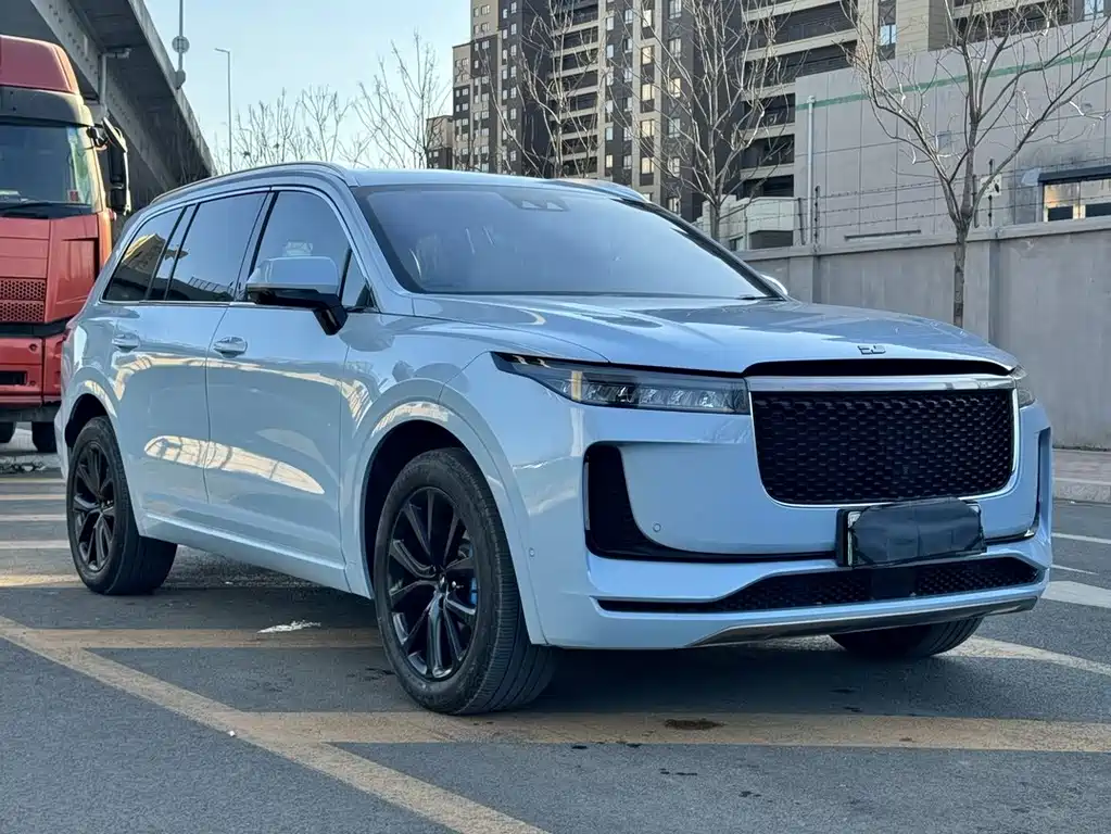 Li Auto Li ONE — миниатюра 11