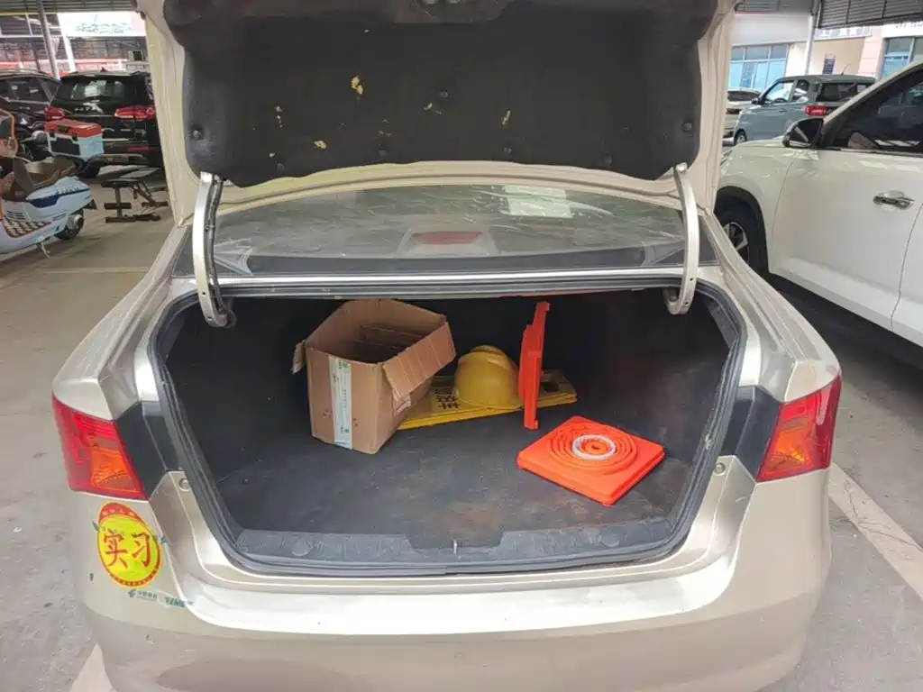 Roewe 350 — миниатюра 19