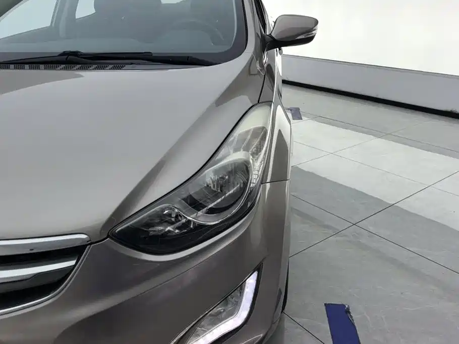 Hyundai Elantra Langdong — миниатюра 5