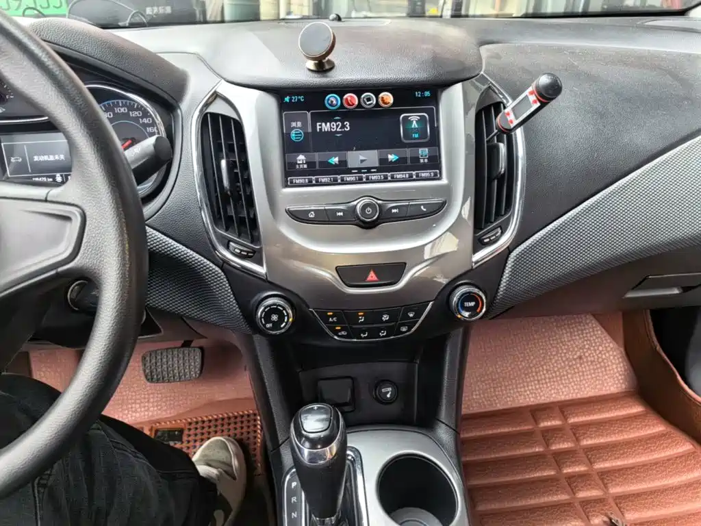 Chevrolet Cruze — миниатюра 10