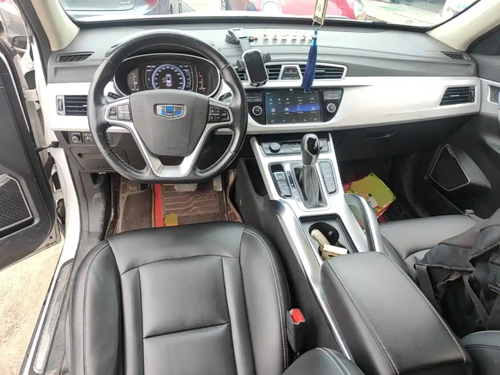 Geely Boyue — миниатюра 10