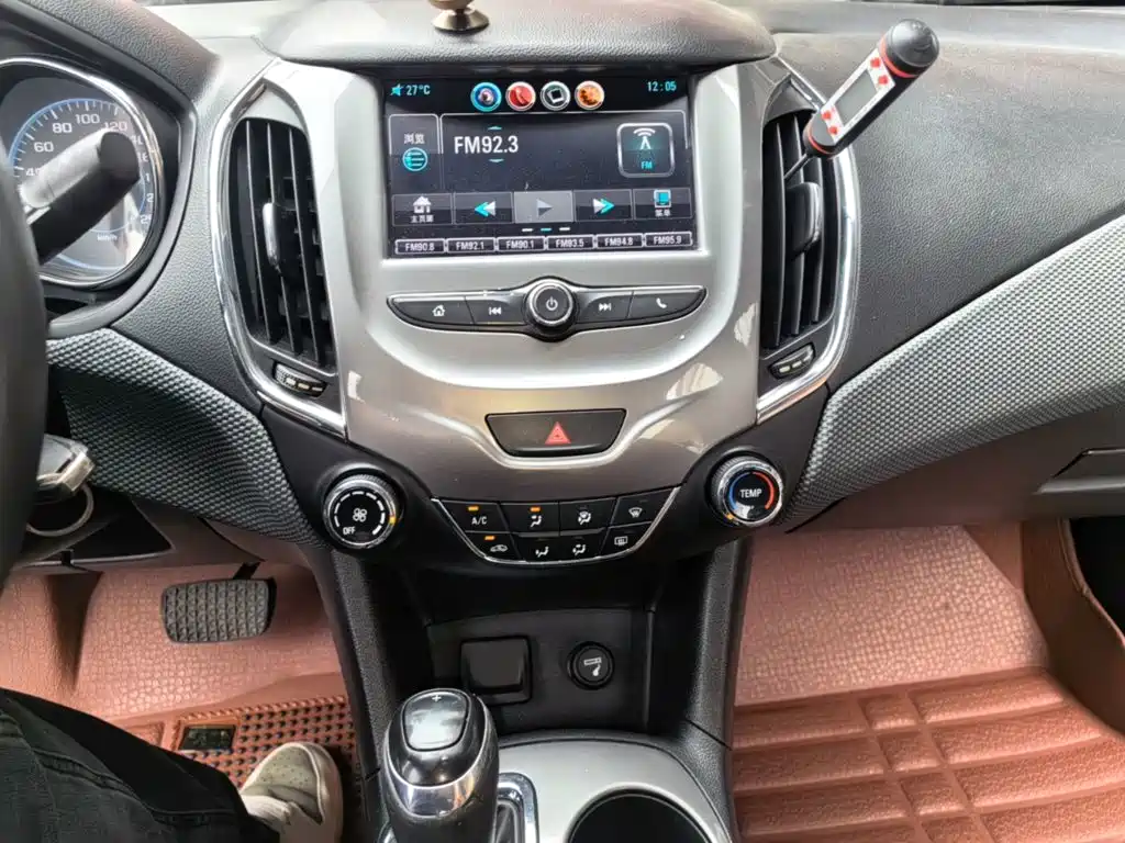 Chevrolet Cruze — миниатюра 13