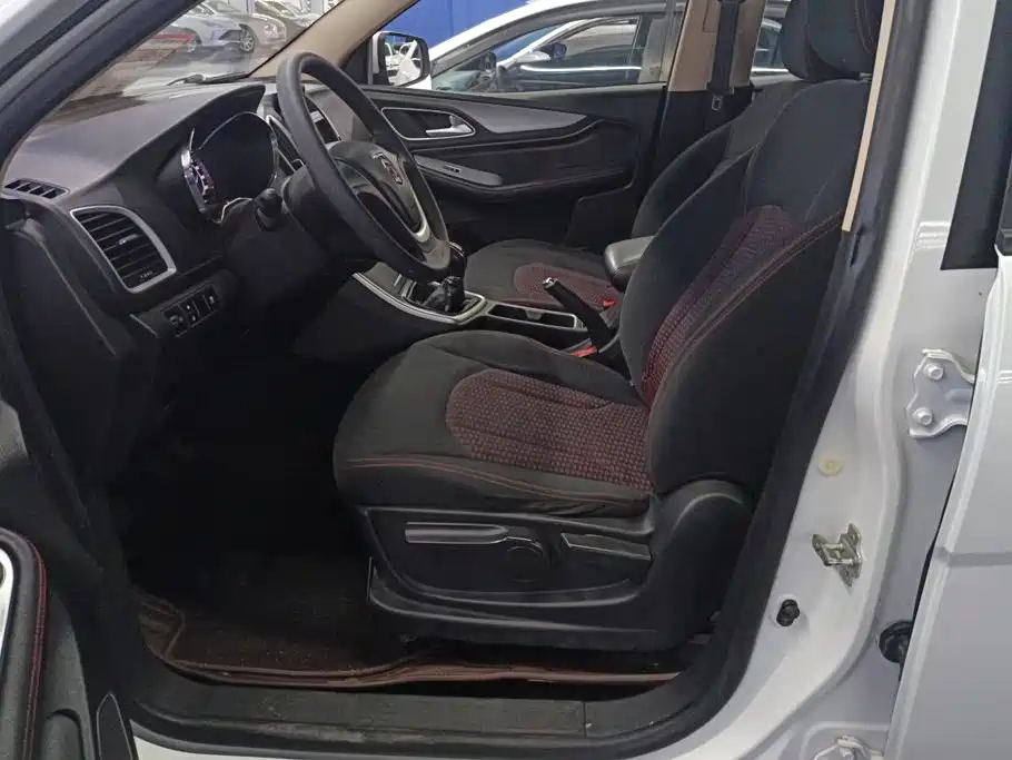 Baojun 560 — миниатюра 9