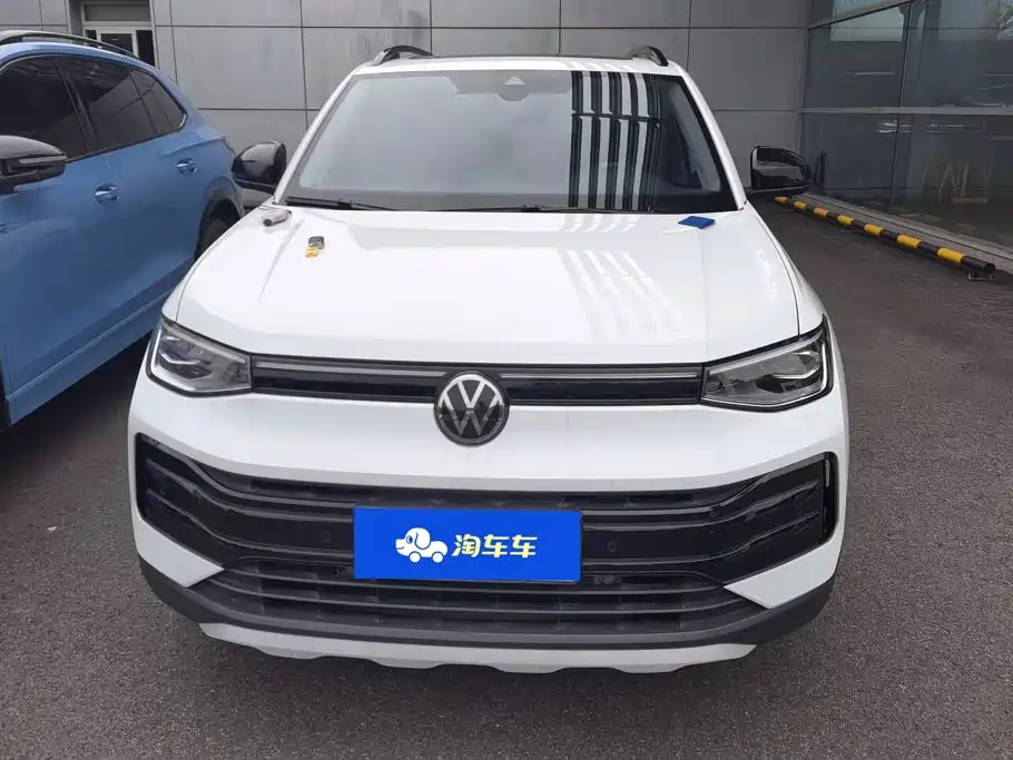 Volkswagen Tharu — миниатюра 2