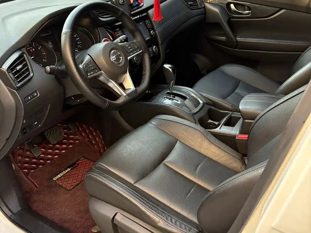 Nissan X-Trail — миниатюра 4