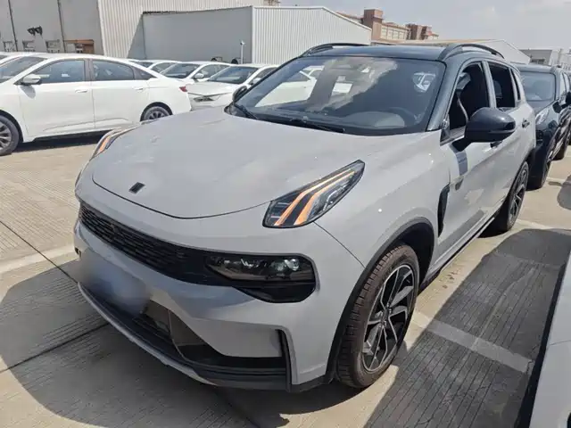2023 Lynk & Co 01
